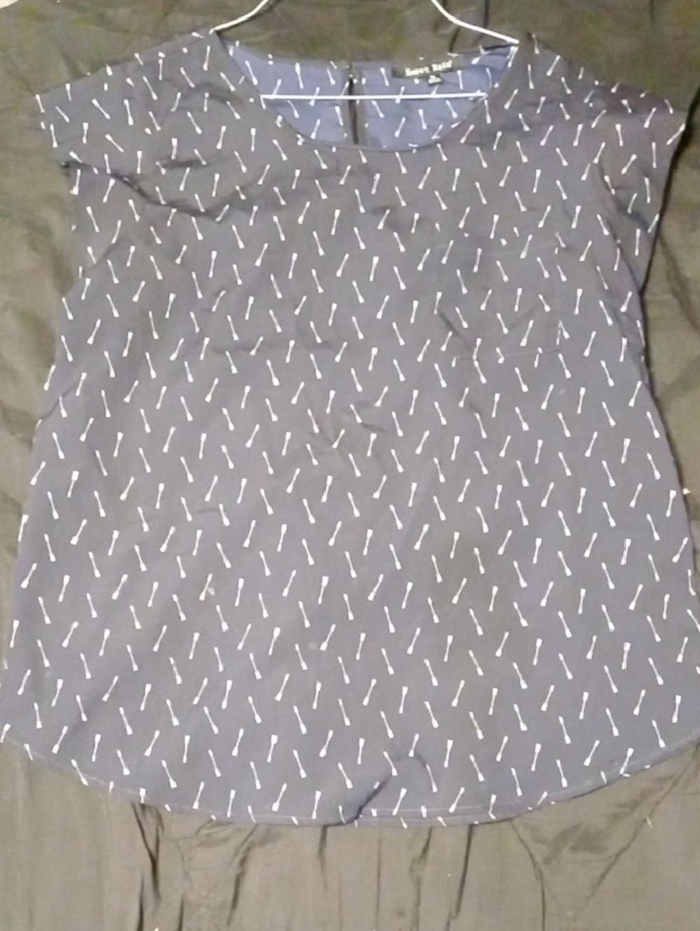 Sweet Rain Navy and White Arrow Print Scoop Neck Top